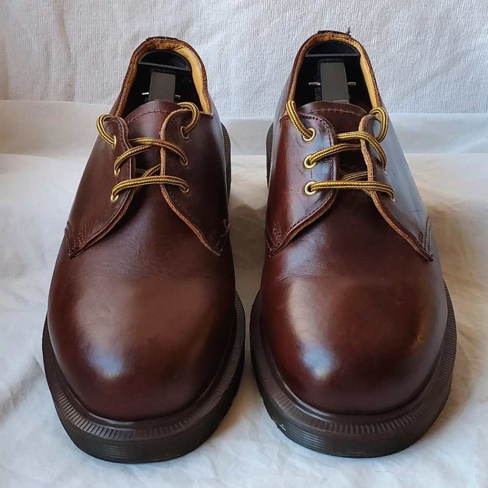 Elegant Brown Leather Women's Shoes